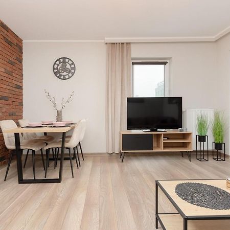 Modern One Bedroom Apartment With Parking In Lodz By Renters Prestige Exterior photo