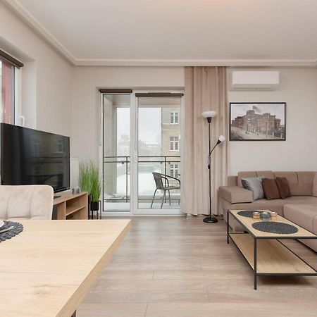 Modern One Bedroom Apartment With Parking In Lodz By Renters Prestige Exterior photo