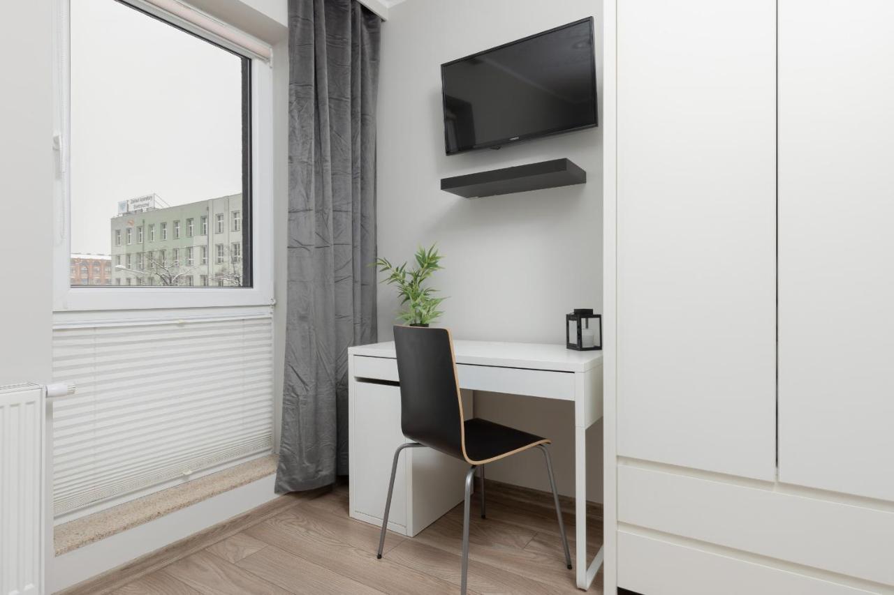 Modern One Bedroom Apartment With Parking In Lodz By Renters Prestige Exterior photo
