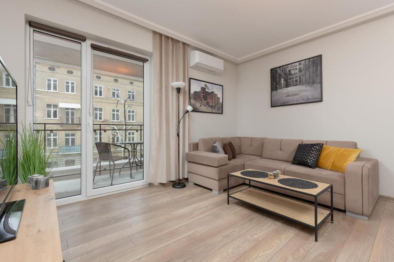 Modern One Bedroom Apartment With Parking In Lodz By Renters Prestige Exterior photo