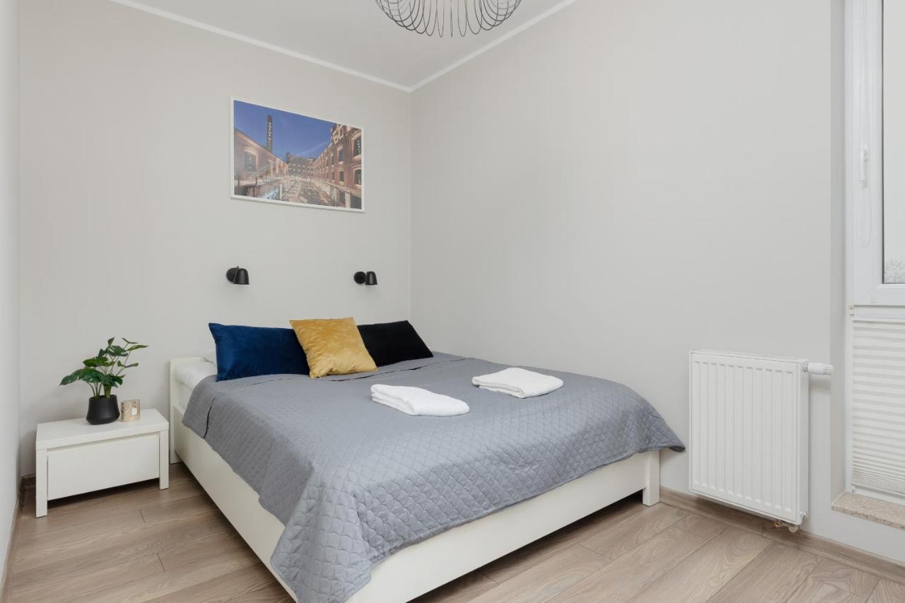 Modern One Bedroom Apartment With Parking In Lodz By Renters Prestige Exterior photo