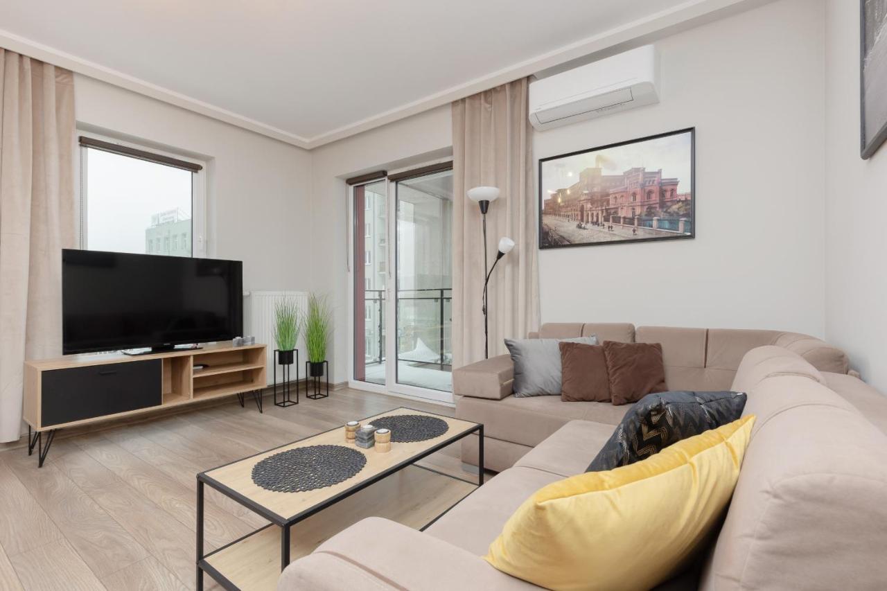 Modern One Bedroom Apartment With Parking In Lodz By Renters Prestige Exterior photo