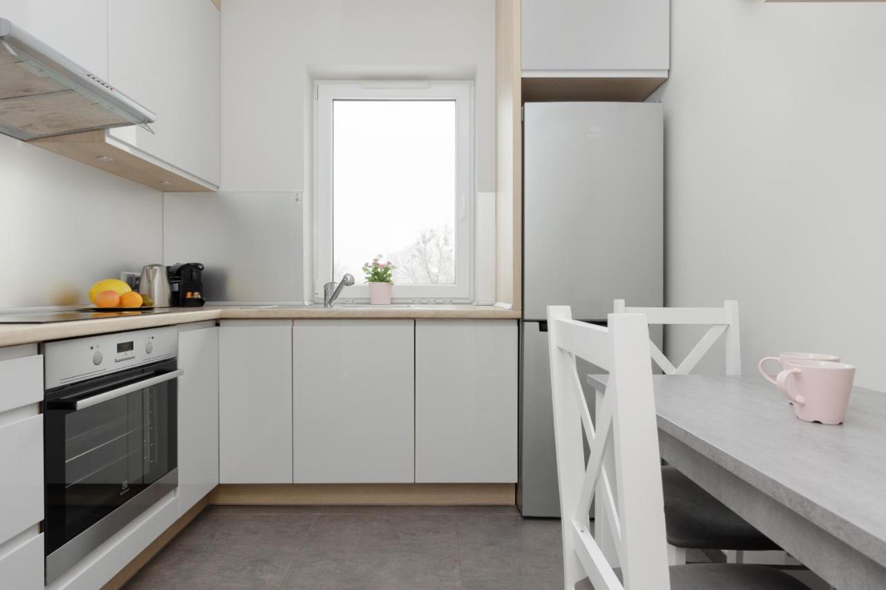 Modern One Bedroom Apartment With Parking In Lodz By Renters Prestige Exterior photo