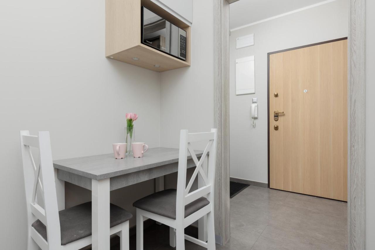 Modern One Bedroom Apartment With Parking In Lodz By Renters Prestige Exterior photo